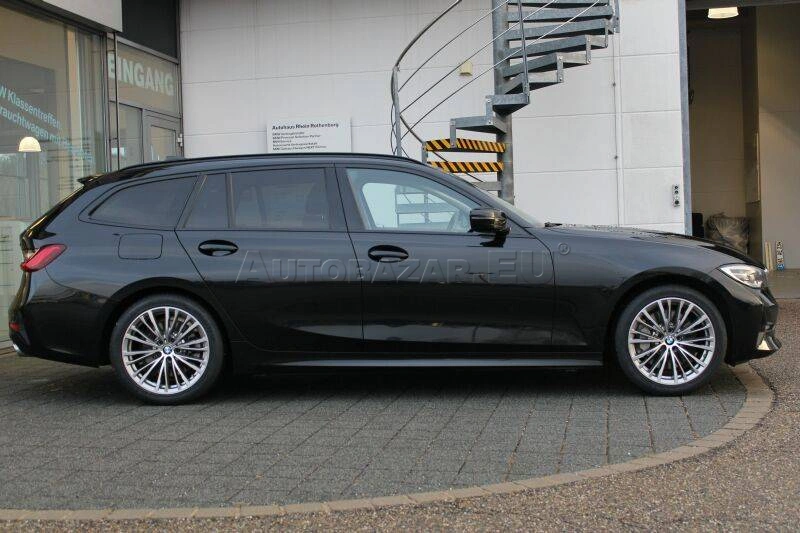 BMW Rad 3 Touring 330d  xDrive A/T