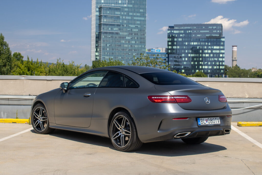 Mercedes-Benz E trieda Coupé