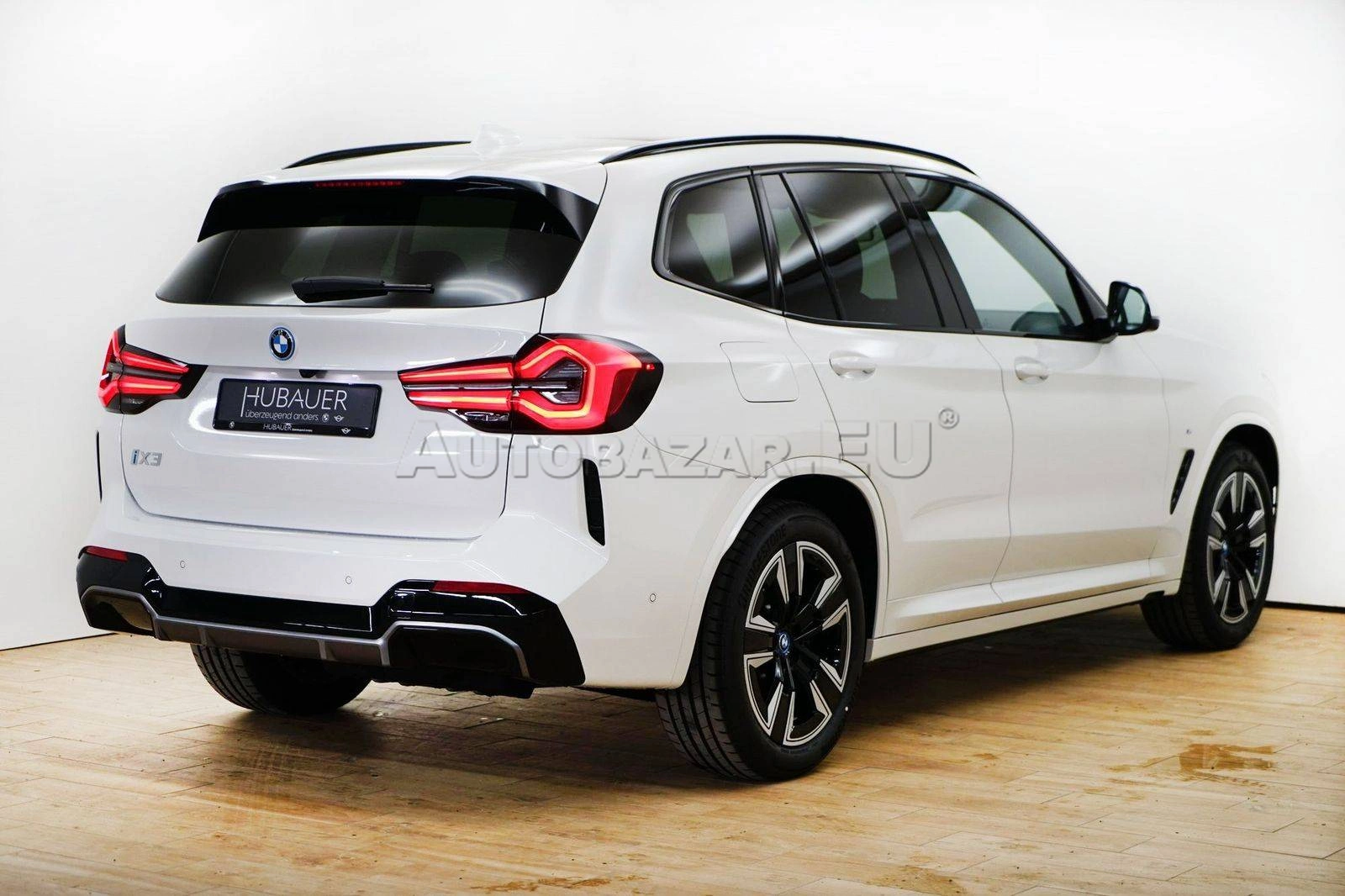 BMW iX3 A/T