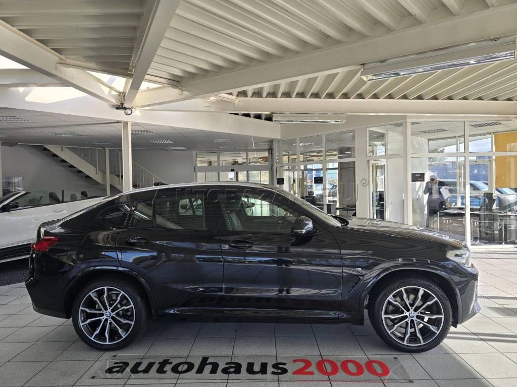 BMW X4 xDrive20i A/T