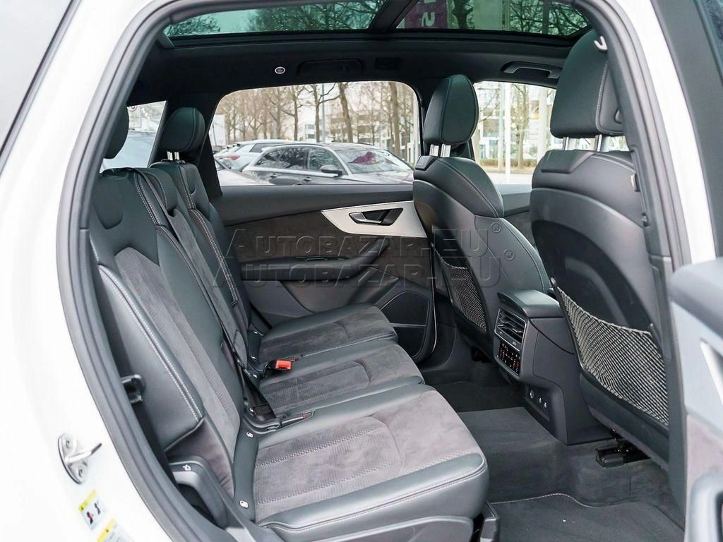 Audi Q7 55 3.0 TFSI mHEV S line quattro tiptronic