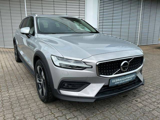 Volvo V60 Cross Country B4 AWD