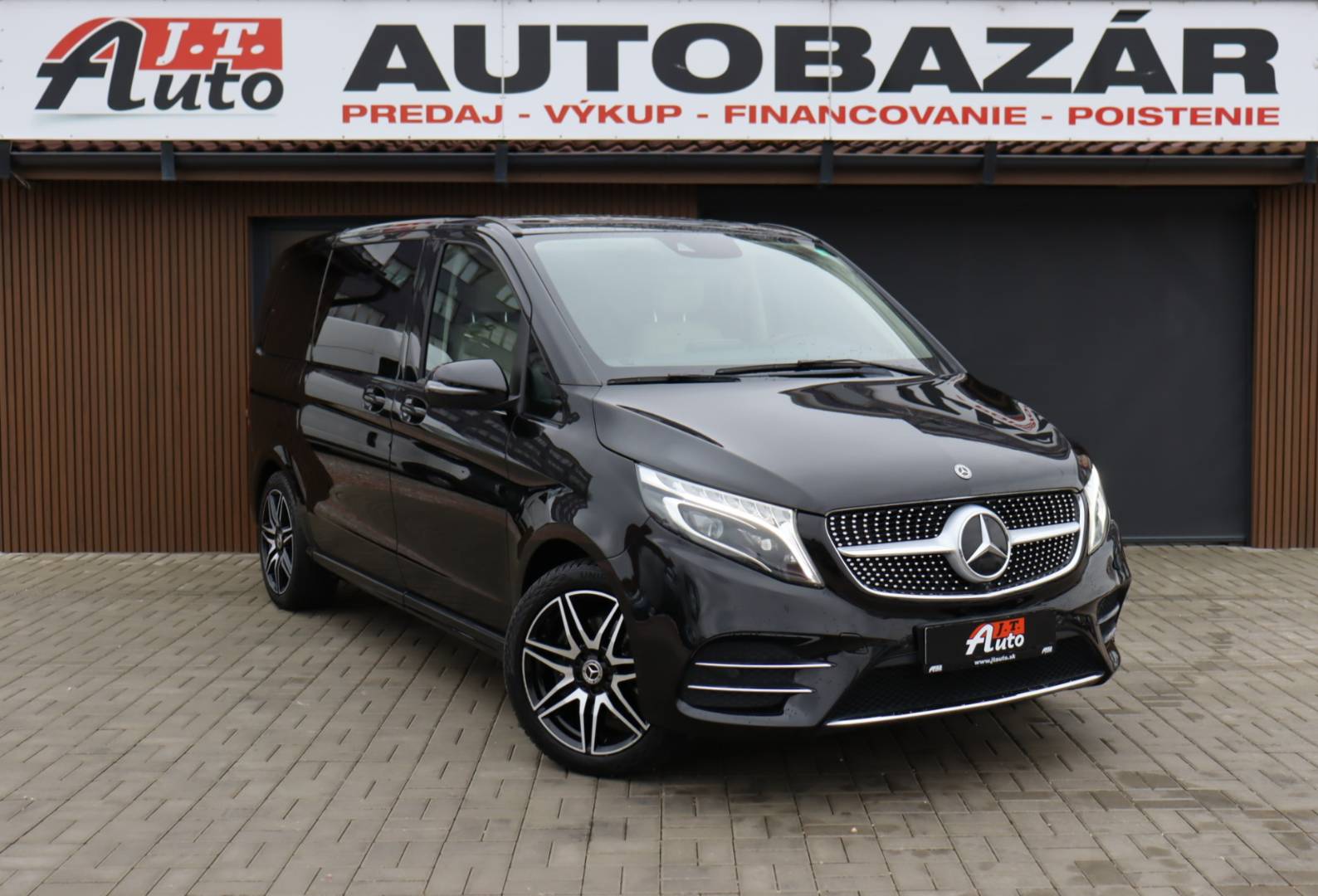 Mercedes-Benz V trieda V300d AMG STYLING 4MATIC