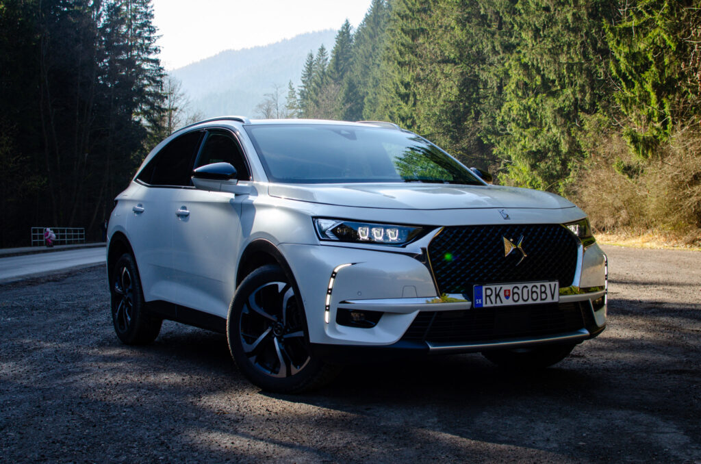 DS Automobiles 7 CROSSBACK