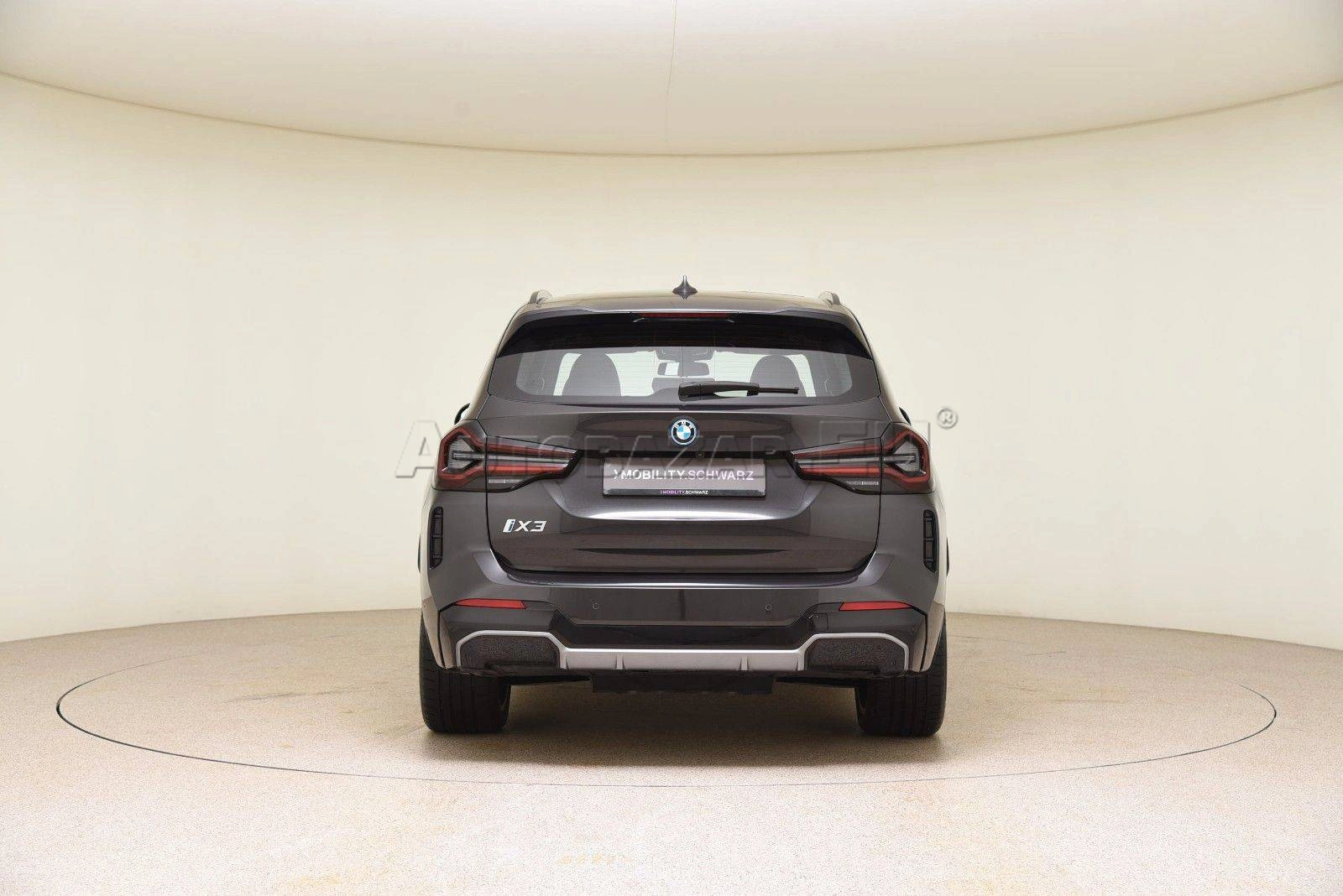 BMW iX3 A/T