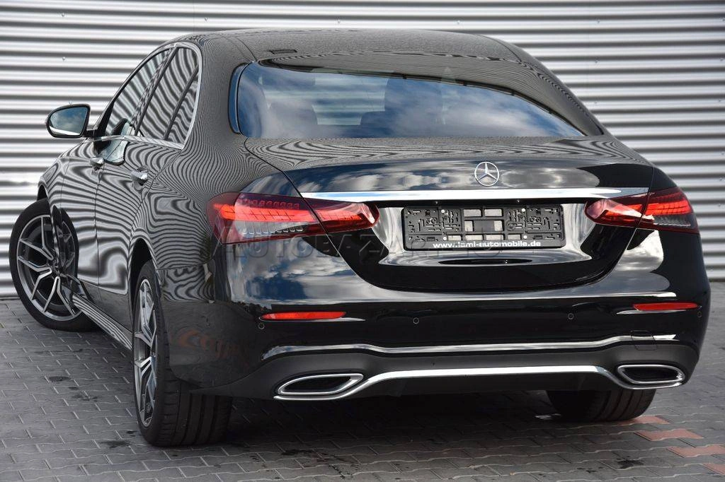 Mercedes-Benz E trieda Sedan Mercedes Benz  220d A/T