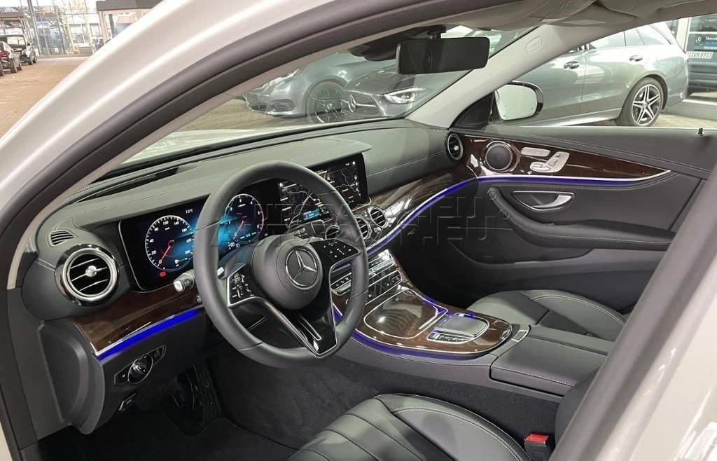 Mercedes E trieda T 220 d mHEV A/T