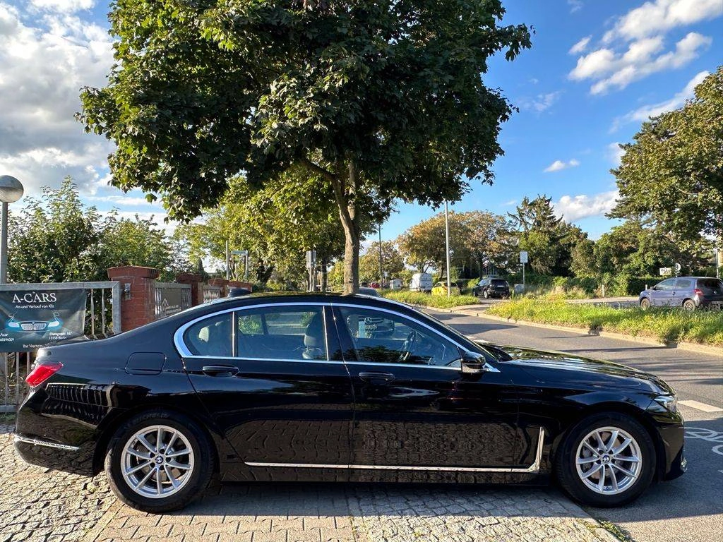 BMW Rad 7 730d mHEV A/T