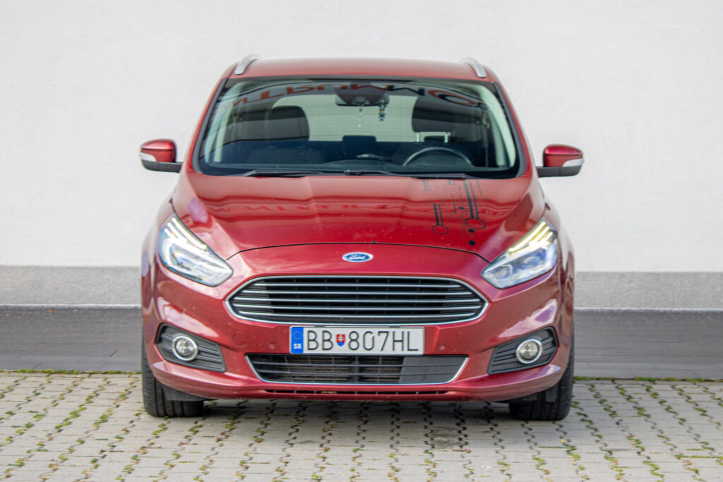 Ford S-Max