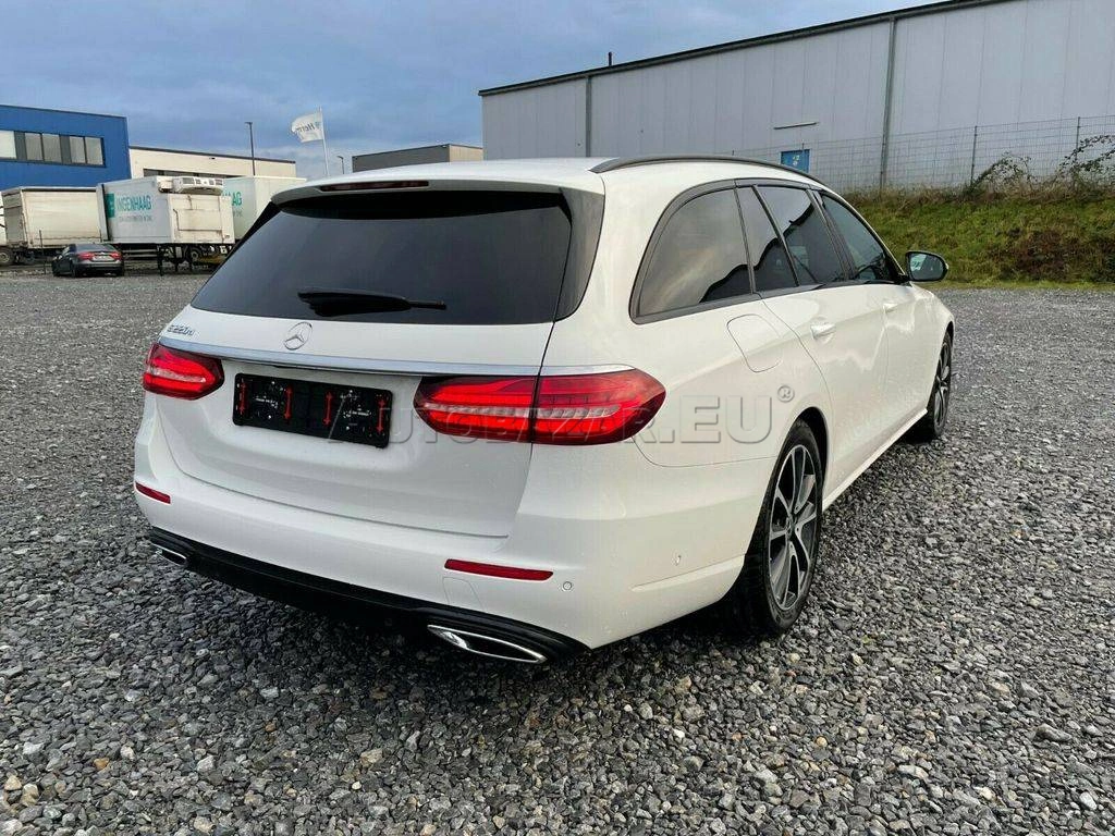 Mercedes-Benz E trieda Kombi 220 d A/T