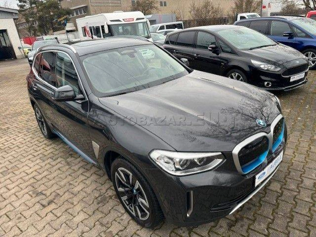 BMW iX3 A/T