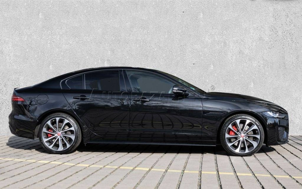 Jaguar XE 2.0D I4 D200 R-Dynamic Black A/T