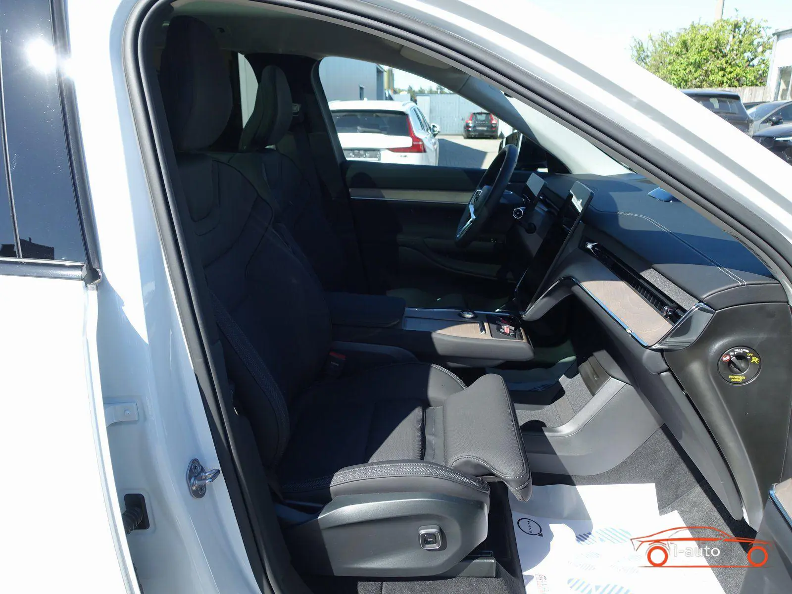 Volvo EX90 2025 na predaj – fotografia 9