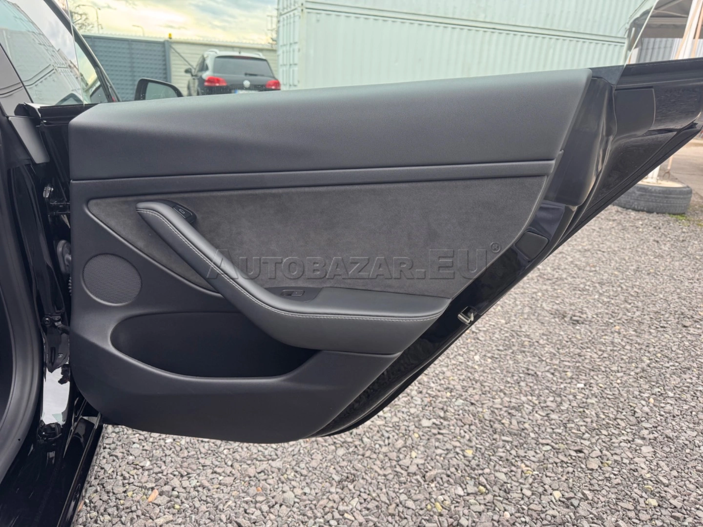 Tesla Model 3 2021 na predaj – fotografia 16