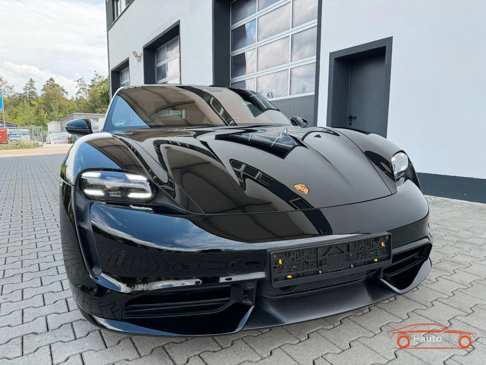 Porsche Taycan 2023 na predaj – fotografia 9