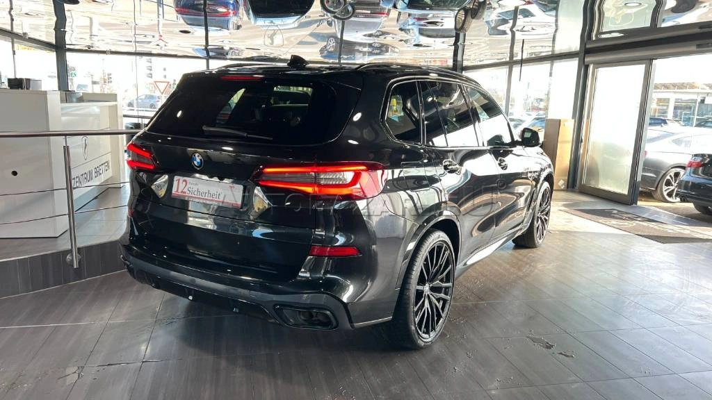 BMW X5 xDriveM50i A/T