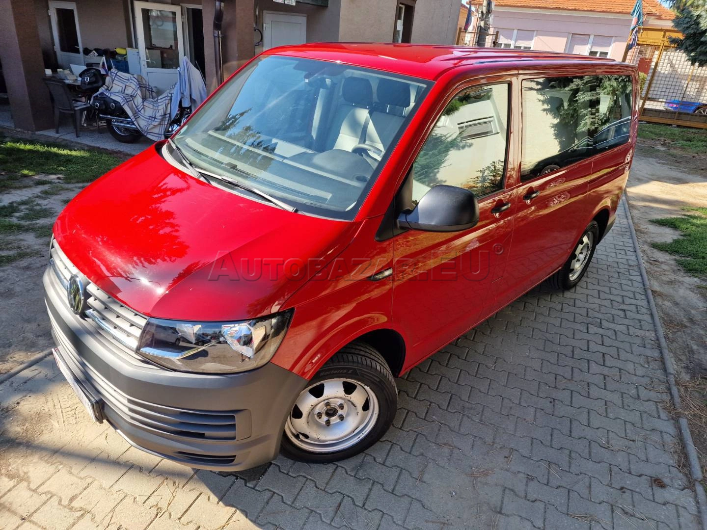 Volkswagen Caravelle 2.0 TDi 150k DSG7 4x4 9-Miestne