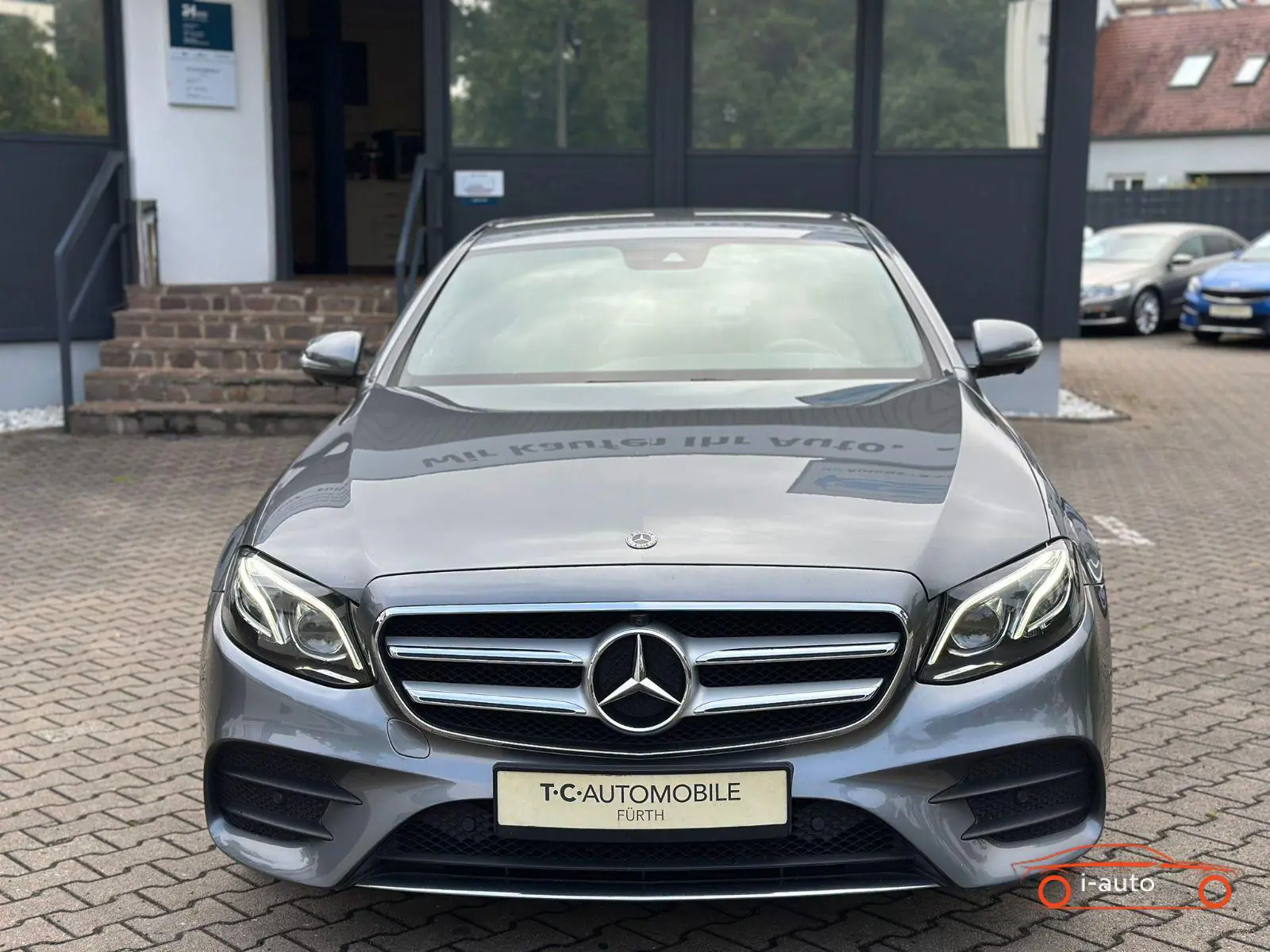 Mercedes-Benz E
