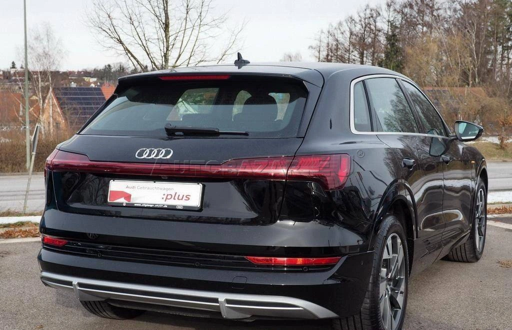 Audi E-tron 55 quattro S line