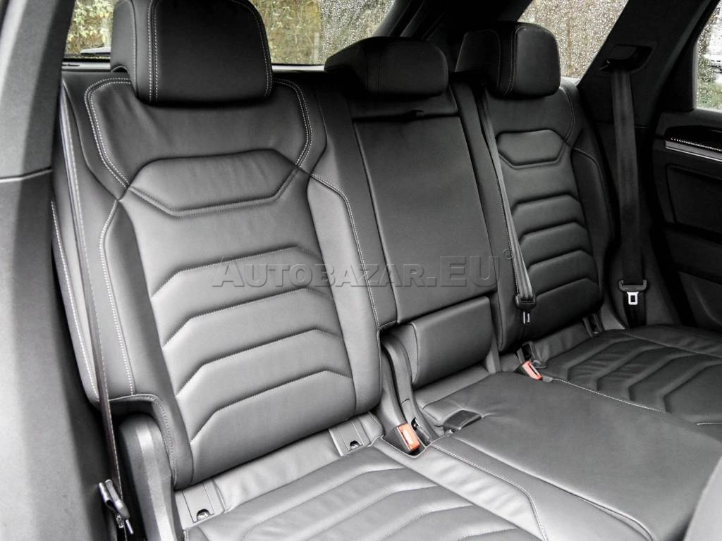 Volkswagen Touareg V6 R-LINE