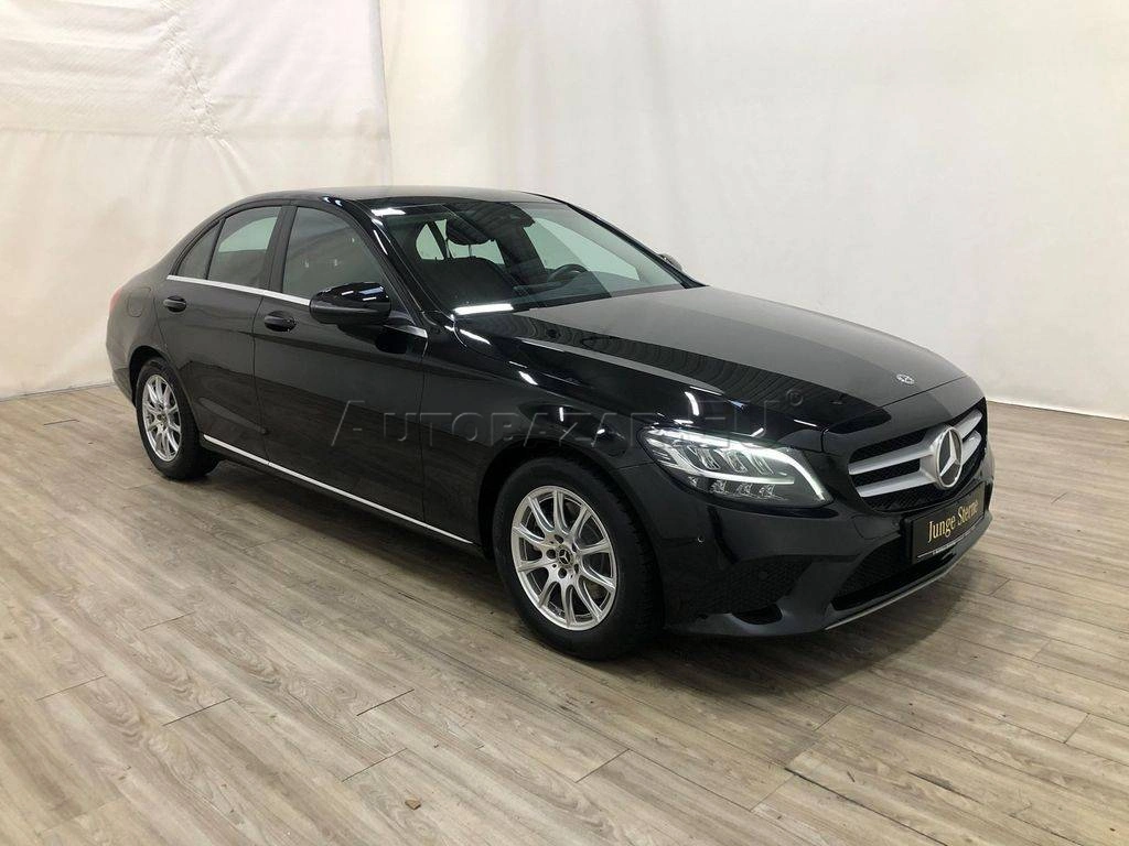 Mercedes-Benz C trieda Sedan 220 d A/T