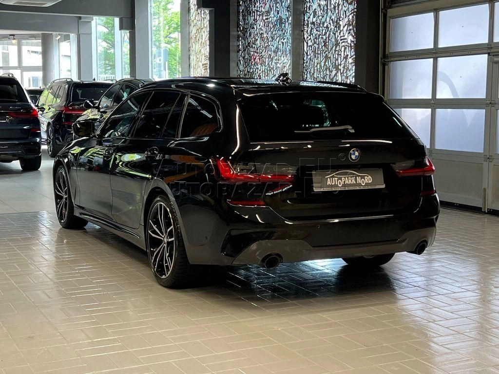 BMW rad 3 Touring 330d mHEV Touring xDrive A/T