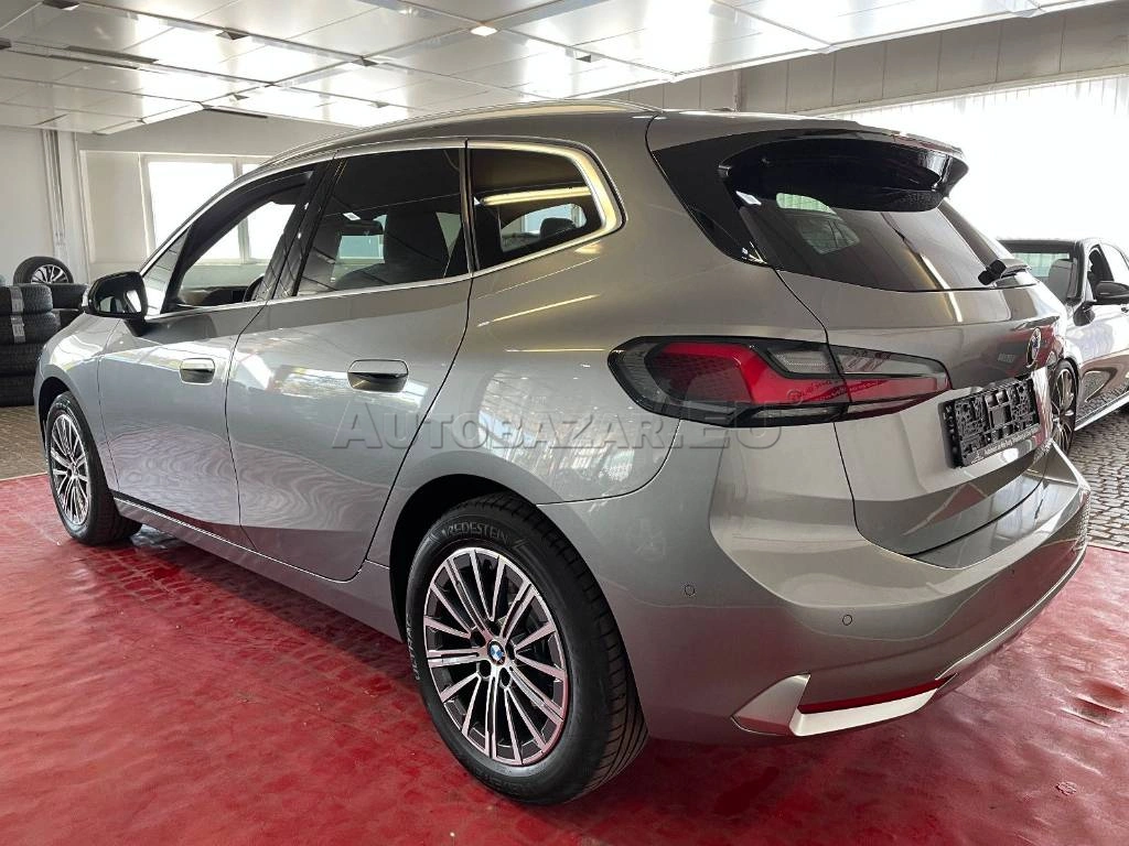 BMW Rad 2 Active Tourer 2   220i mHEV A/T