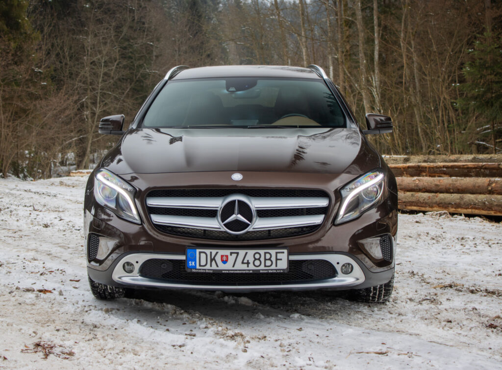 Mercedes-Benz GLA trieda