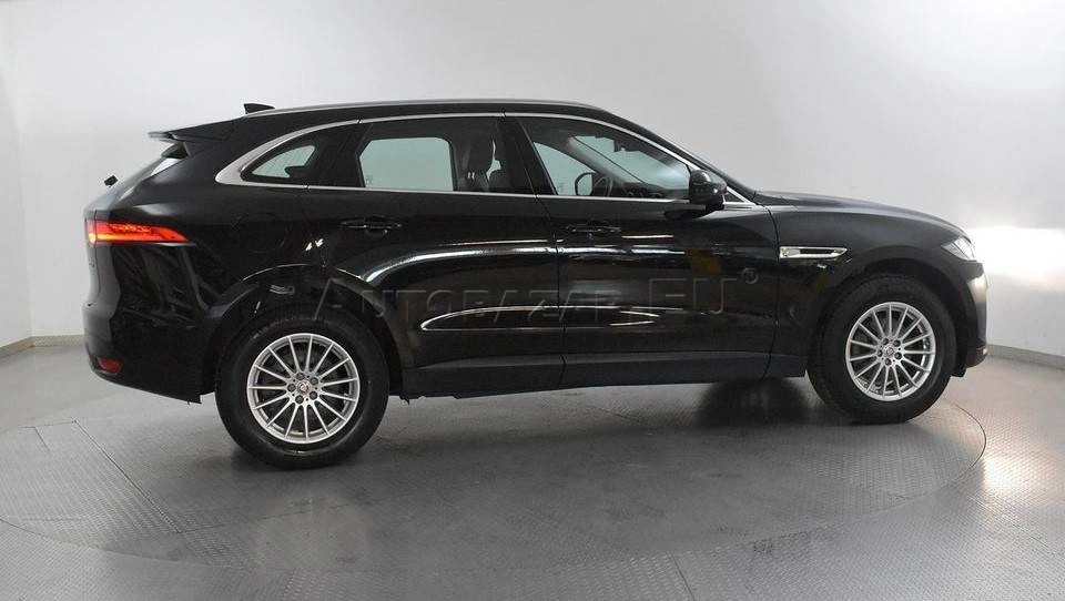 Jaguar F-Pace 2.0D I4 180k Prestige RWD
