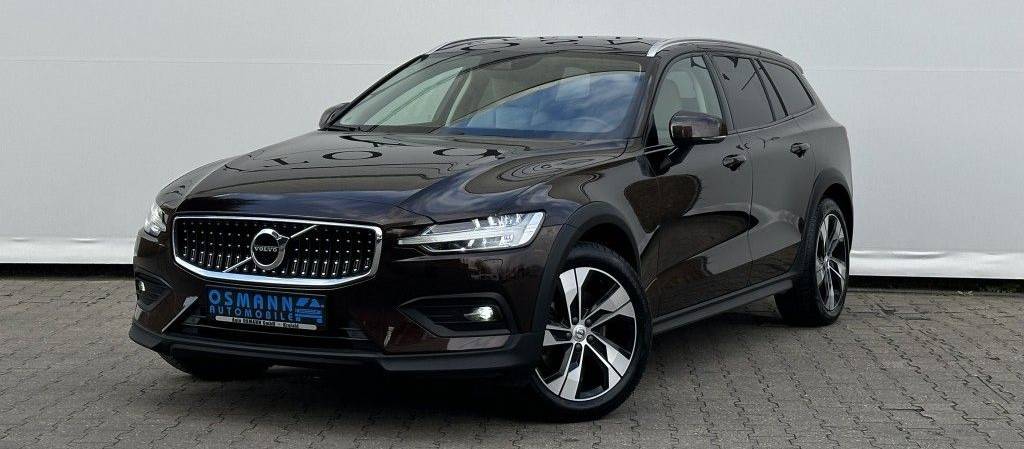 Volvo V60 Cross Country B4 D AWD Geartronic Pro