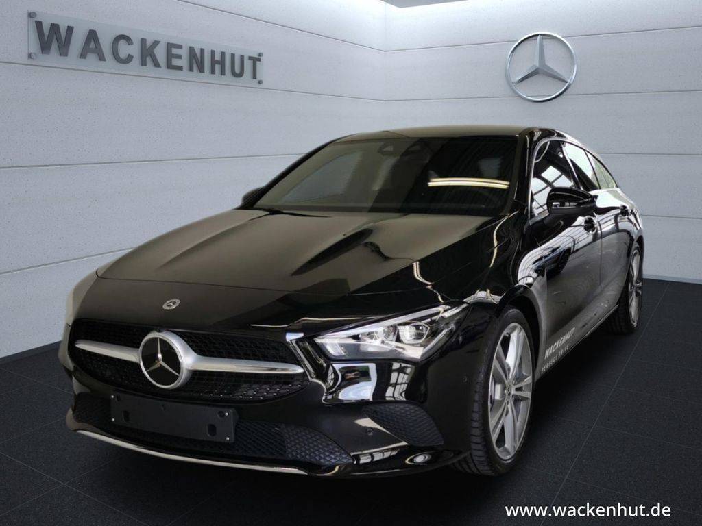 Mercedes-Benz CLA Shooting Brake SB 220 d 4MATIC A/T