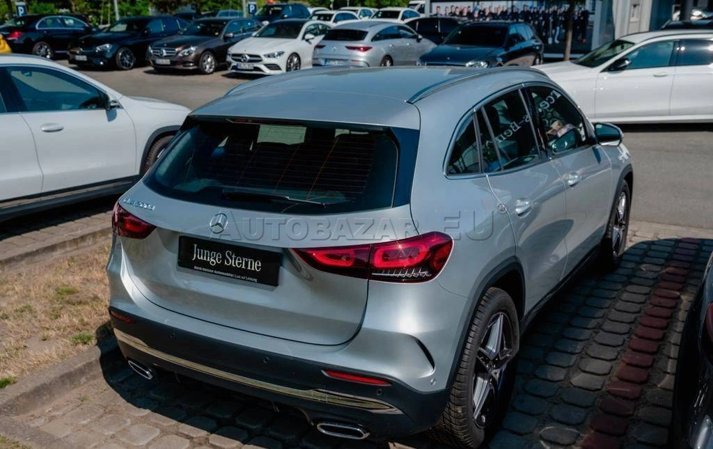 Mercedes-Benz GLA 200 d A/T
