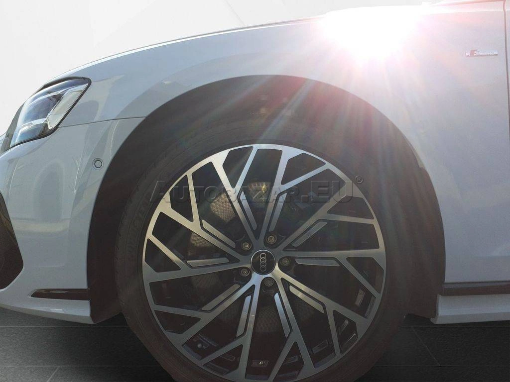 Audi A8 55 3.0 TFSI mHEV V6 quattro tiptronic