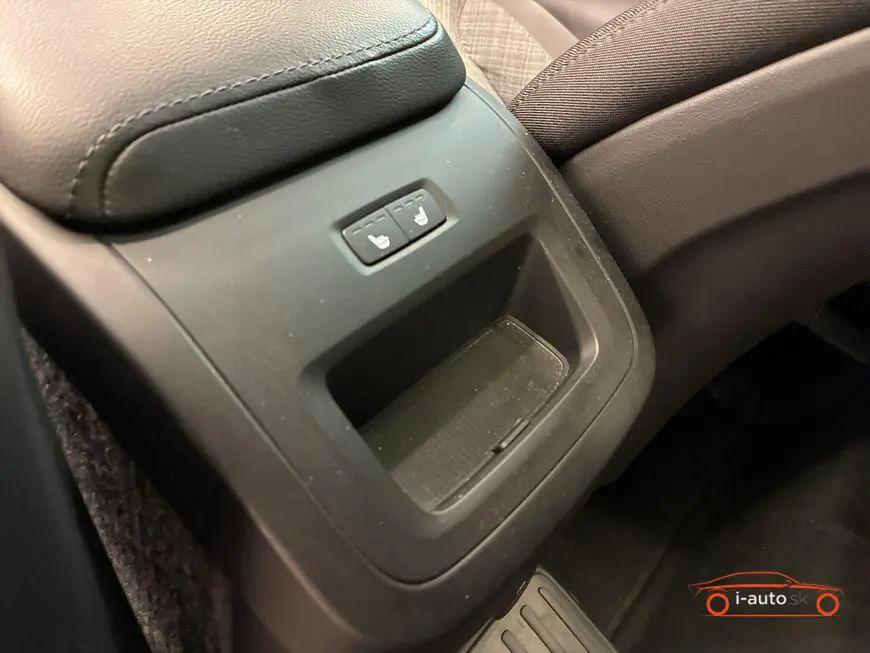 Volvo XC60 2023 na predaj – fotografia 21