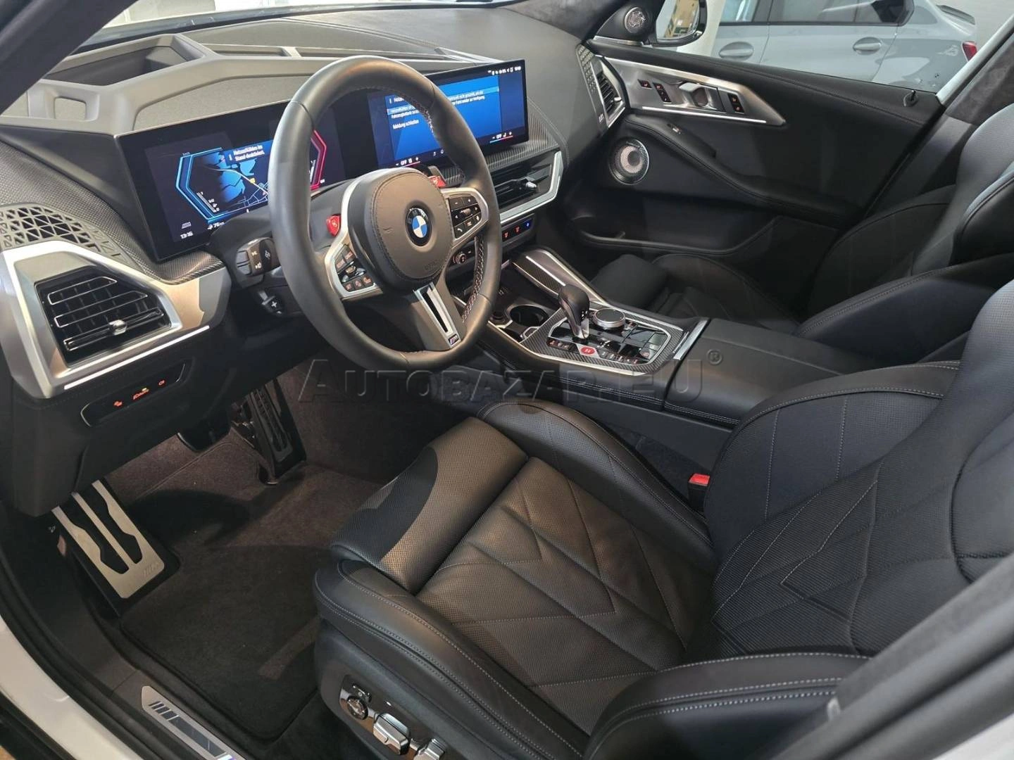 BMW XM 50e/ / TOP STAV / Plug-in/ 99 000€ NETTO/