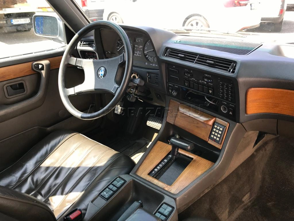 BMW 733i 1984 na predaj – fotografia 17
