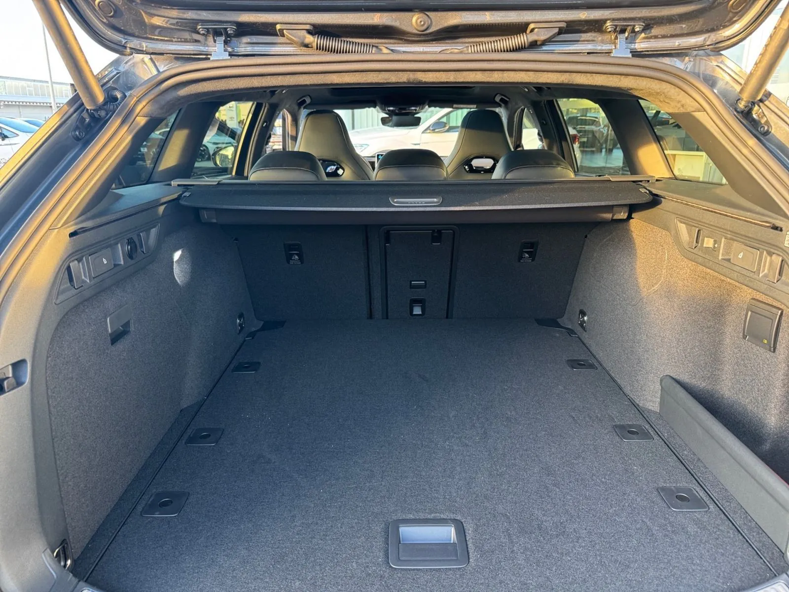 Volkswagen Passat 2025 na predaj – fotografia 12