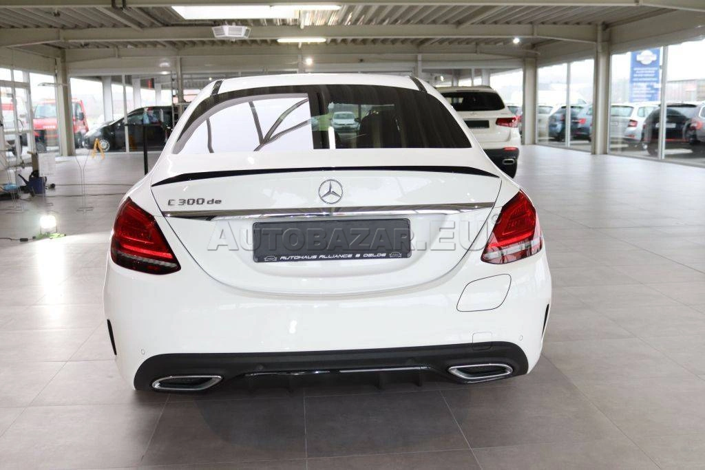 Mercedes-Benz C trieda Sedan 300 d mHEV A/T