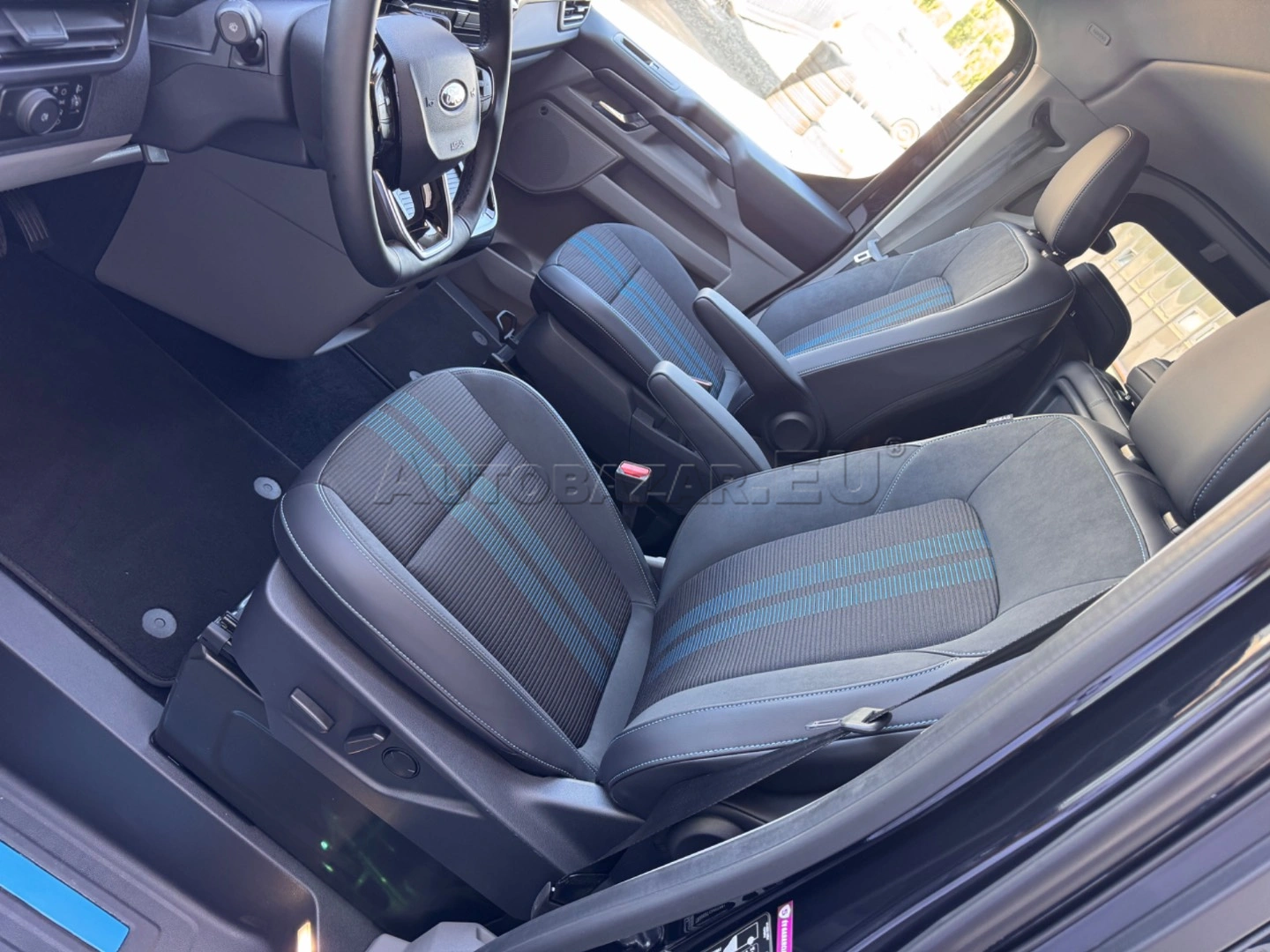 Ford Tourneo Custom 2025 na predaj – fotografia 34