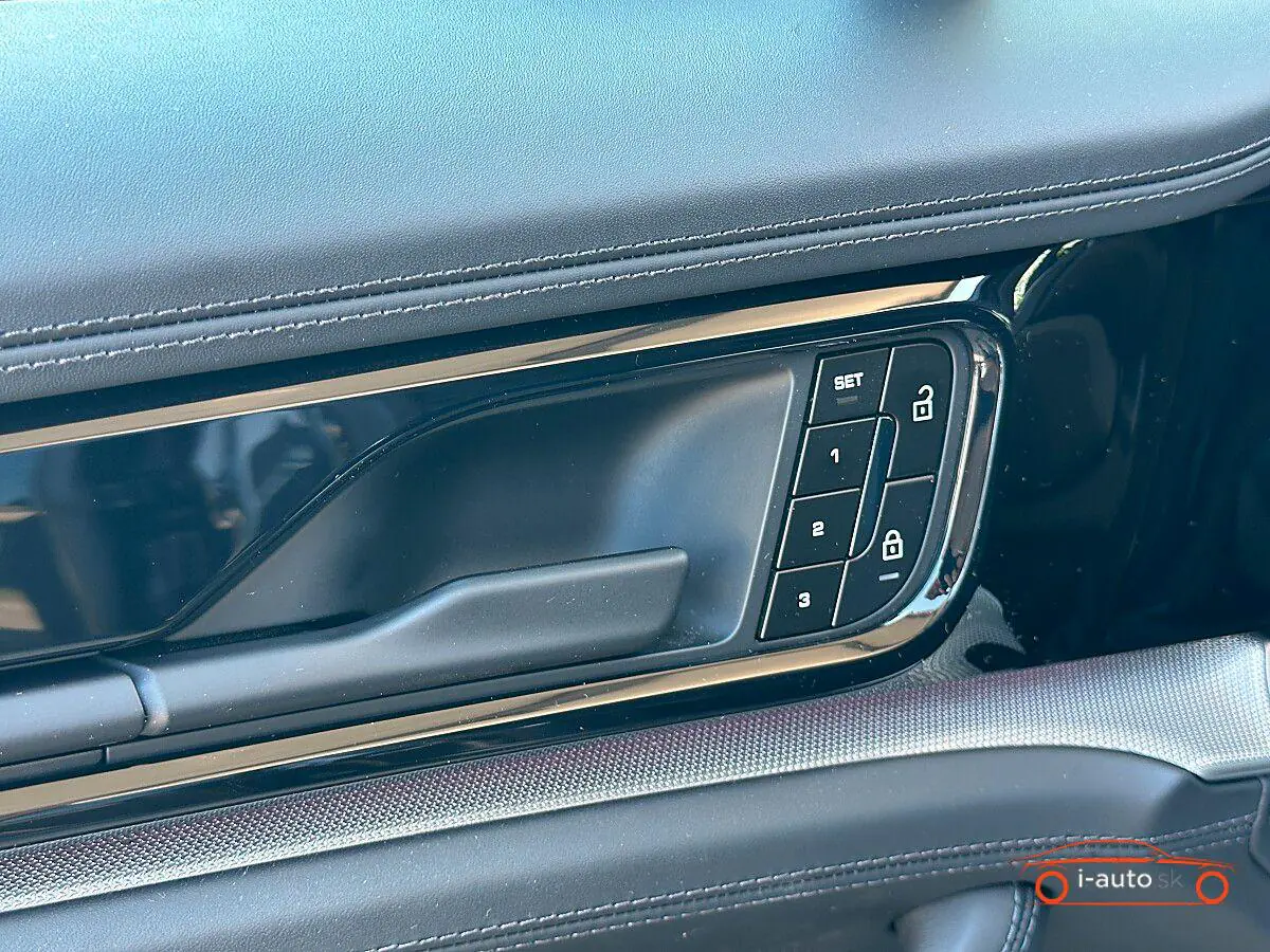 Porsche Panamera 2024 na predaj – fotografia 38