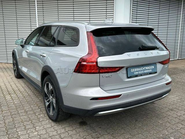 Volvo V60 Cross Country B4 AWD