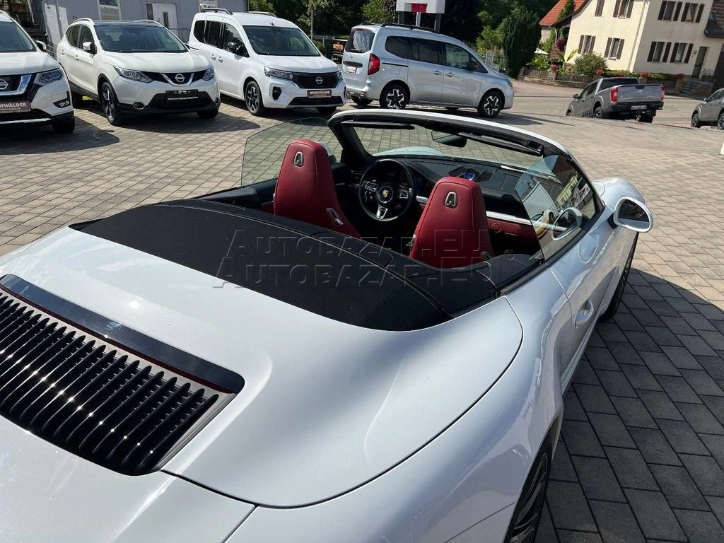 Porsche 911 Carrera Cabrio Carrera 4 Cabrio A/T