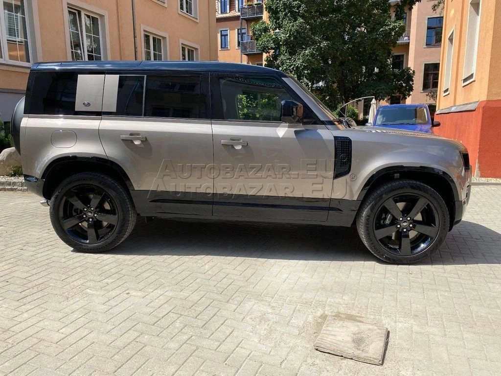 Land Rover Defender 110 5.0 V8 P525 A/T AWD