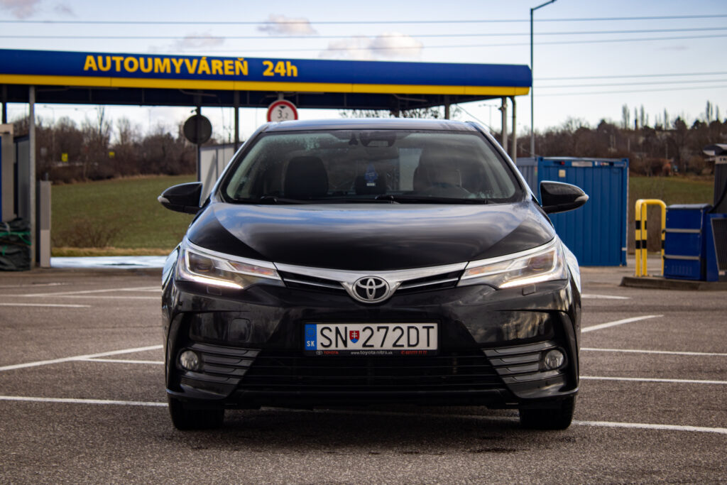 Toyota Corolla sedan