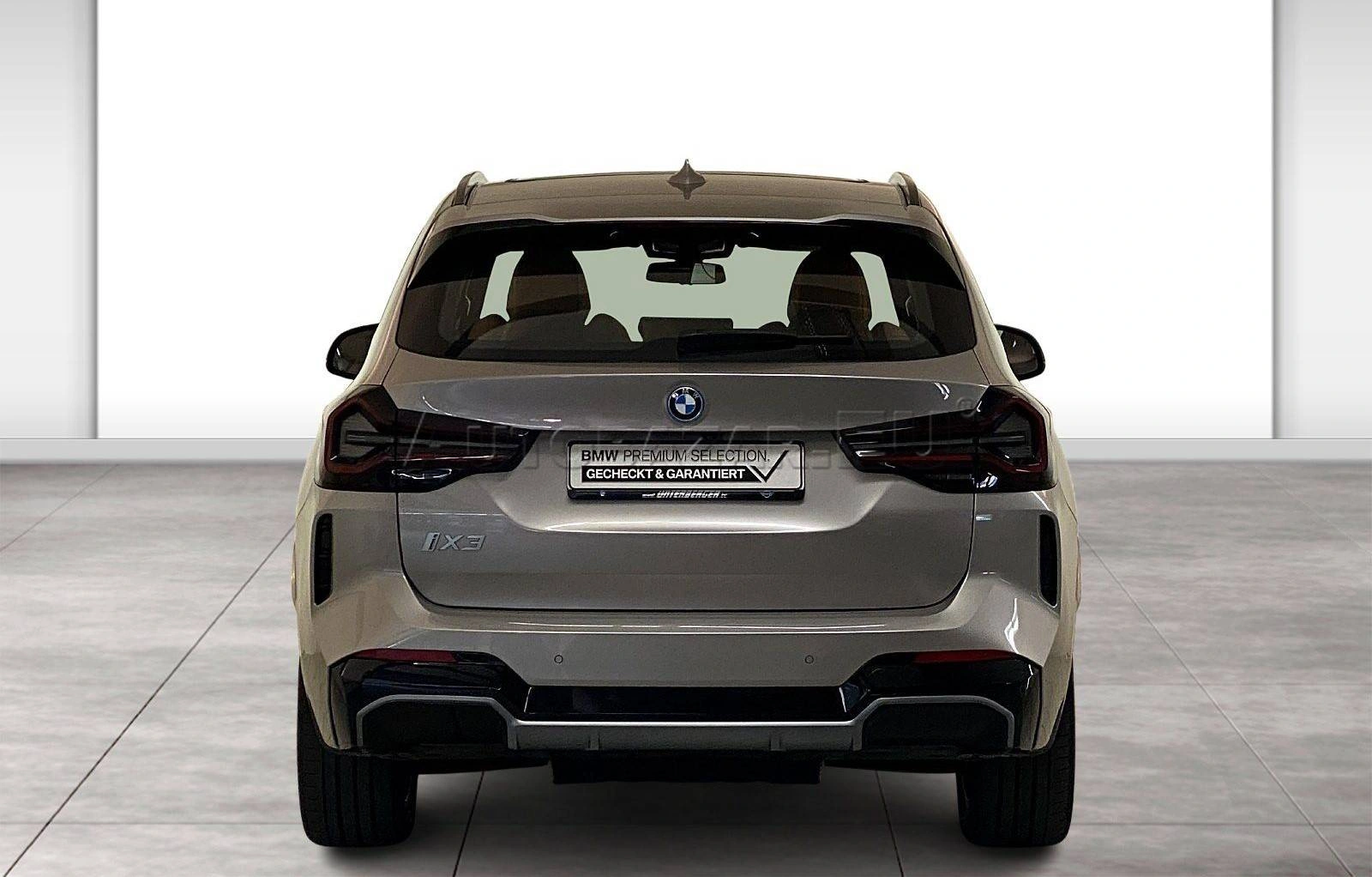 BMW iX3 A/T