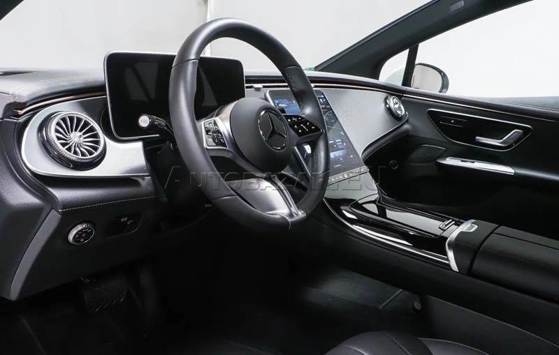 Mercedes-Benz EQE 300