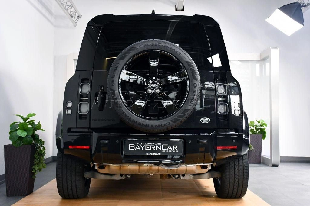 Land Rover Defender 90 3.0 I6 P400 MHEV X A/T AWD