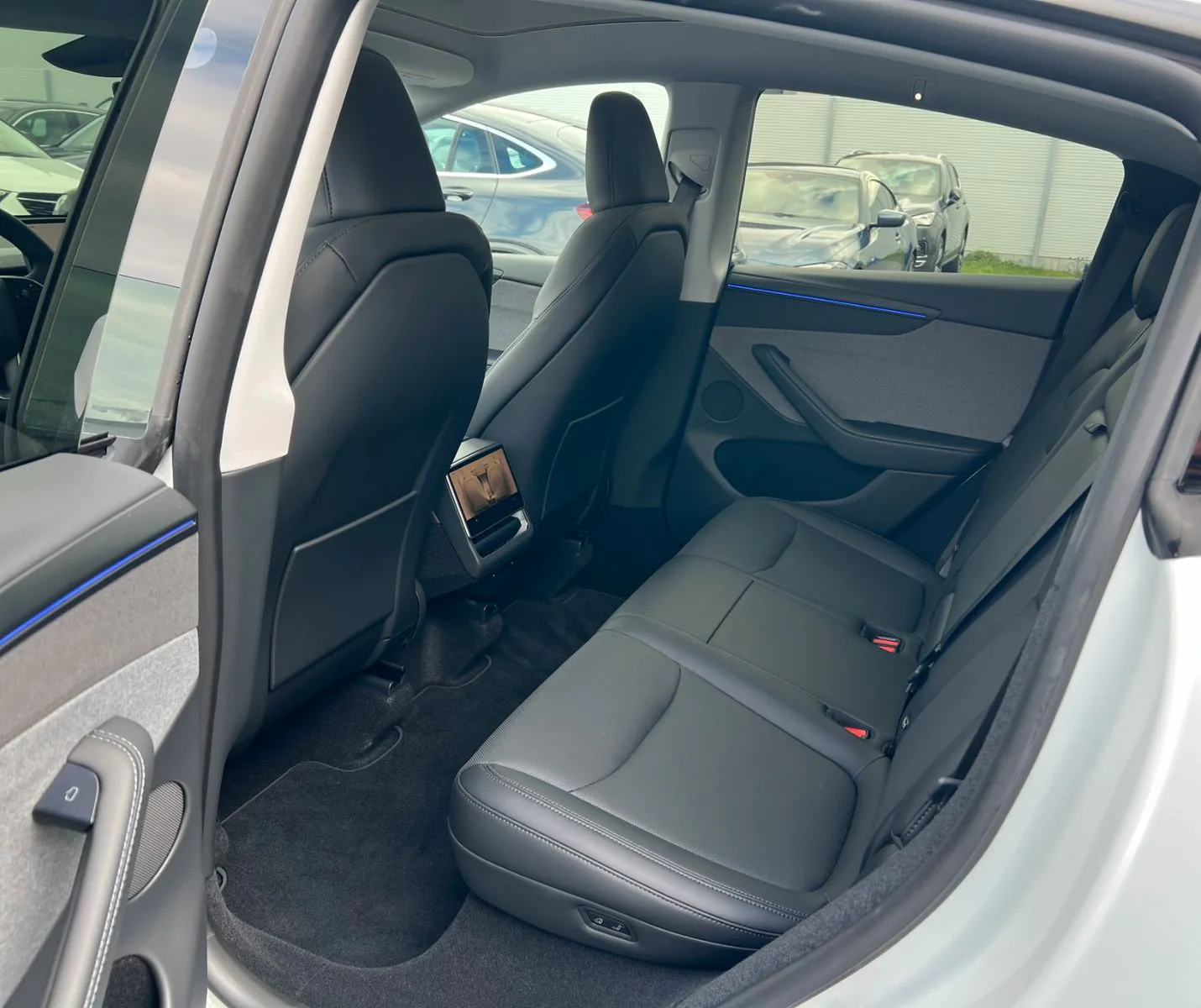 Tesla Model Y 2025 na predaj – fotografia 21