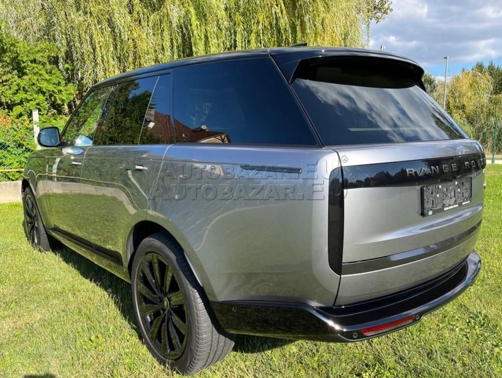 Land Rover Range Rover 4.4i V8 P530 HSE AWD A/T