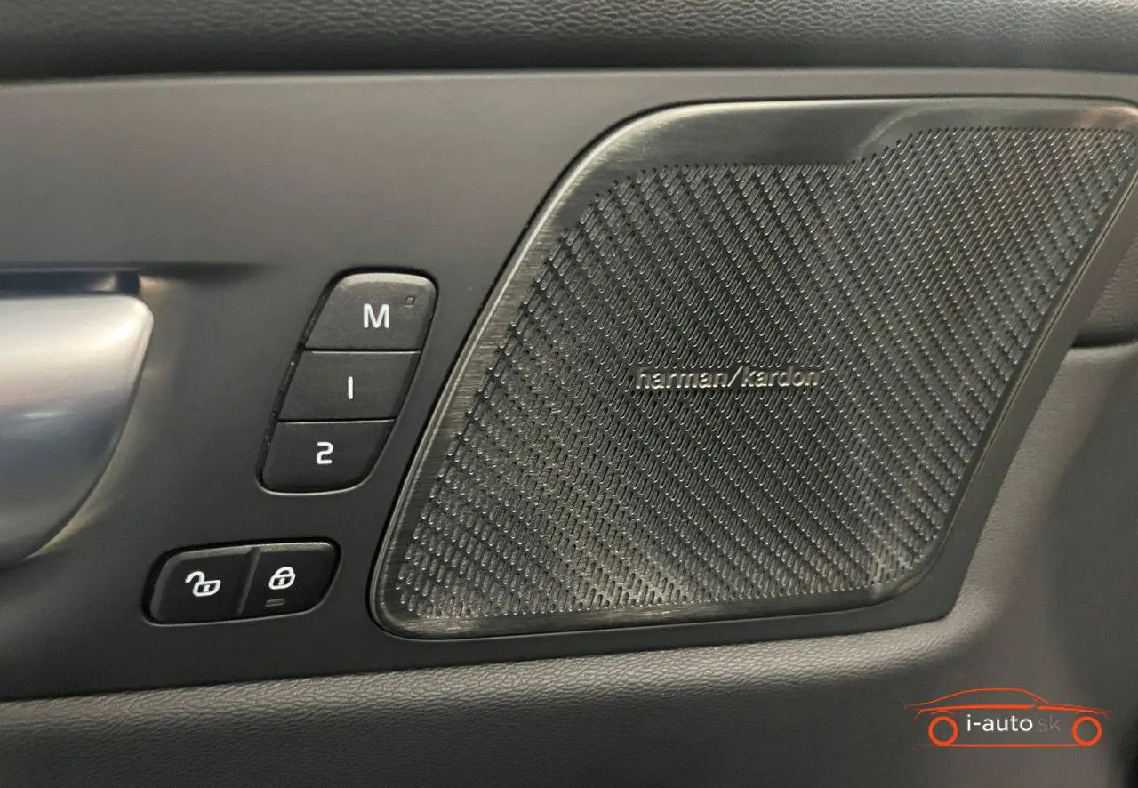 Volvo XC60 2023 na predaj – fotografia 21